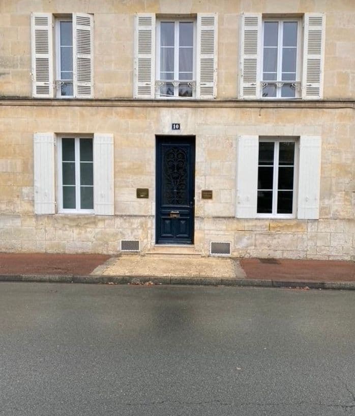 Façade du cabinet de Clémence Reznicek